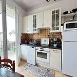 Mediterraneenne, Piscine Et Apercu - Fr-1-226-568 Feriehus Sainte-Maxime