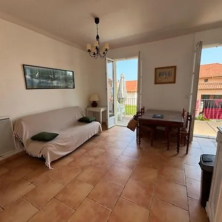 Mediterraneenne, Piscine Et Apercu - Fr-1-226-568 Feriehus *